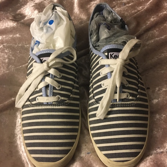 NWOT striped keds sneakers - Picture 2 of 3